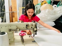TUYỂN GẤP 02 Nữ biết may, tuổi từ 18 tới 35 làm tại Bình Tân.