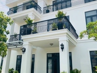 Biệt thự nghỉ dưỡng tại sân golf cao cấp Biệt thự nghỉ dưỡng tại sân golf cao cấp