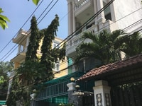 Chính chủ bán nhà Quận 2 sang trọng, đường 8m, với nội thất cao cấp