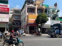 Cho thuê mặt bằng nhà mặt tiền số 234-236 Bạch Đằng, P24, Bình Thạnh
