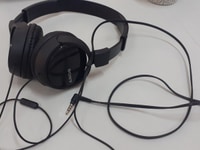 Bán tai nghe sony chính hãng mới mua. Bán tai nghe sony chính hãng mới mua.