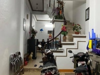 Khu vực Víp Giảng Võ, diện tích 41m2 x 04 tầng, m/t :3,4m, giá 5.3 tỷ Khu vực Víp Giảng Võ, diện tích 41m2 x 04 tầng, m/t :3,4m, giá 5.3 tỷ