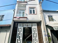 Bán nhà 3 lầu hẻm 1 đường Lý Tự Trọng, diện tích 152,4m2. Nhà mới dọn Bán nhà 3 lầu hẻm 1 đường Lý Tự Trọng, diện tích 152,4m2. Nhà mới dọn