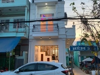 Cần bán nhà mặt tiền 30 tháng tư Cần bán nhà mặt tiền 30 tháng tư