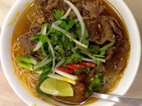 Bếp Trưởng Bếp Việt trên 18 năm kinh nghiệm Bếp Trưởng Bếp Việt trên 18 năm kinh nghiệm
