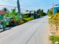 Bán nhà mới mặt tiền đường huyện 95, có sân đậu oto Bán nhà mới mặt tiền đường huyện 95, có sân đậu oto