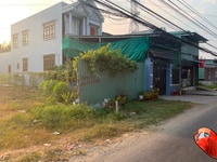 Bán Nhà Mặt Tiền 826C Long Hậu. DT: 9,2x33m. Có SHR Bán Nhà Mặt Tiền 826C Long Hậu. DT: 9,2x33m. Có SHR