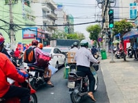 Nhà chính chủ bán, 4m x 11m L 3 lầu st, hẻm ô tô ba vân p14 Nhà chính chủ bán, 4m x 11m L 3 lầu st, hẻm ô tô ba vân p14