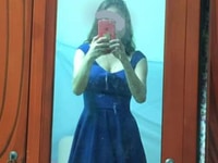 Để lại 2 váy còn mới tinh, chỉ mặt 1 lần Để lại 2 váy còn mới tinh, chỉ mặt 1 lần