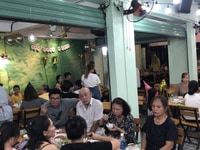 Sang nhượng quán ăn gần mặt tiền đường Dương Quảng Hàm, F5. Gò Vấp. Sang nhượng quán ăn gần mặt tiền đường Dương Quảng Hàm, F5. Gò Vấp.