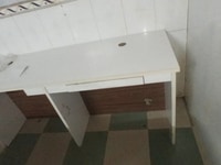 Do chuyển về nhà mới nên mình cần thanh lý bàn dạy học. Do chuyển về nhà mới nên mình cần thanh lý bàn dạy học.