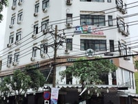 Cần nữ phụ bán Phở & coi xe phòng trọ làm từ 9h sáng đến 17h chiều Cần nữ phụ bán Phở & coi xe phòng trọ làm từ 9h sáng đến 17h chiều