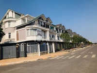 Chính chủ bán đất sổ hồng mặt tiền đường nhựa ngay ngã 3 Dầu Giây Chính chủ bán đất sổ hồng mặt tiền đường nhựa ngay ngã 3 Dầu Giây