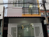 Chị Thanh kẹt tiền muốn bán gấp nhà đang ở . ngay chợ Hưng Long Chị Thanh kẹt tiền muốn bán gấp nhà đang ở . ngay chợ Hưng Long