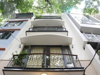 Cho thuê tầng 1 làm văn phòng, showroom, cửa hàng mặt ngõ 210 Đội Cấn Cho thuê tầng 1 làm văn phòng, showroom, cửa hàng mặt ngõ 210 Đội Cấn
