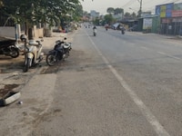 Vợ Chồng Qua Úc Định Cư , Bán Rẻ Lô Đất 1300m2 MT Đường Lý Thái Tổ Vợ Chồng Qua Úc Định Cư , Bán Rẻ Lô Đất 1300m2 MT Đường Lý Thái Tổ