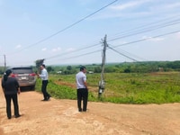 Đất Thị xã Bình Long 1079m² 3 mặt tiền 385tr tx.Bình Long T4/2021 Đất Thị xã Bình Long 1079m² 3 mặt tiền 385tr tx.Bình Long T4/2021