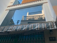 Nhà hẻm Q1 gần đường lớn dễ cho thuê, nở hậu đẹp