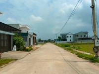 Bán lô đất 10x20m hai mặt tiền đường 12m ngay chợ kết hợp khu TM Bán lô đất 10x20m hai mặt tiền đường 12m ngay chợ kết hợp khu TM