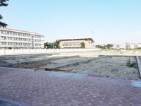 Cần bán Đất mặt phố Võ Quý Huân 100m2, mt 5,6 m, vuông vắn, giá trị gi Cần bán Đất mặt phố Võ Quý Huân 100m2, mt 5,6 m, vuông vắn, giá trị gi