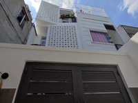 Bán gấp nhà đẹp, HXH, Phạm Văn Đồng, 6x17m.2 lầu. 5,85 Tỷ. Bán gấp nhà đẹp, HXH, Phạm Văn Đồng, 6x17m.2 lầu. 5,85 Tỷ.