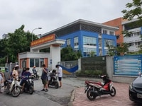 Bán Nhà Mặt phố Nguyễn Công Hoan Ba Đình 56m 5T vỉa hè KD Giá 25 tỷ. Bán Nhà Mặt phố Nguyễn Công Hoan Ba Đình 56m 5T vỉa hè KD Giá 25 tỷ.