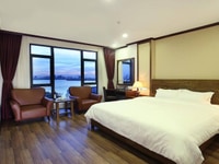 Cho thuê khách sạn siêu đẹp view hồ Tây,full nội thất giá mùa dịch. Cho thuê khách sạn siêu đẹp view hồ Tây,full nội thất giá mùa dịch.