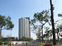 Cần tiền bán gấp khách sạn Bạch Đằng, view sông Hàn, cầu Rồng Đà Nẵng Cần tiền bán gấp khách sạn Bạch Đằng, view sông Hàn, cầu Rồng Đà Nẵng