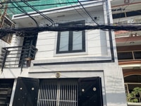 Bán nhà khu chợ Cầu Cống Quận 4 DT: 85m2 hẽm rộng 4,5m Bán nhà khu chợ Cầu Cống Quận 4 DT: 85m2 hẽm rộng 4,5m