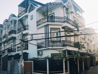Nhà góc hai mặt tiền, dt 07x12m, có chỗ xe hơi giá 5,3 tỷ. Nhà góc hai mặt tiền, dt 07x12m, có chỗ xe hơi giá 5,3 tỷ.