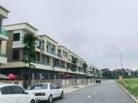 Cần bán căn shophouse 3 tầng centa city từ sơn bắc ninh Cần bán căn shophouse 3 tầng centa city từ sơn bắc ninh