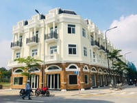 Nhà phố liền kề Dĩ An Bình Dương 60m2 1 trệt 2 lầu 1 tum Nhà phố liền kề Dĩ An Bình Dương 60m2 1 trệt 2 lầu 1 tum