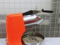 Máy bào đá, xay đá ICE CRUSHER NEW 300, công suất 500W Máy bào đá, xay đá ICE CRUSHER NEW 300, công suất 500W