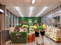 Cần tuyển 02 nhân viên nam nữ lao động phổ thông đi làm tại cửa hàng Cần tuyển 02 nhân viên nam nữ lao động phổ thông đi làm tại cửa hàng