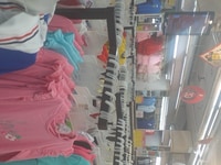 Tuyển 2 nhân viên bán hàng shop thời trang Tuyển 2 nhân viên bán hàng shop thời trang