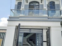 Nhà 1 trệt 1 lầu ngay tại trung tâm thị trấn Đức Hoà Nhà 1 trệt 1 lầu ngay tại trung tâm thị trấn Đức Hoà