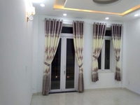 Cần người giúp việc trông coi nhà cửa cho chúng em đi làm Cần người giúp việc trông coi nhà cửa cho chúng em đi làm
