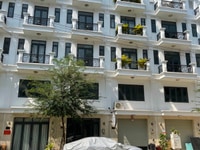 3 lầu sân thượng - 4 phòng - xe hơi vô nhà - 4 tỷ 8 nhà phố Quận 12 3 lầu sân thượng - 4 phòng - xe hơi vô nhà - 4 tỷ 8 nhà phố Quận 12
