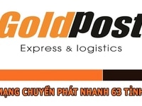 Nhân viên giao nhận thư báo tại Hồ Chí Minh