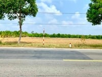 Bán nền mặt tiền QL 61C,dt: 4.218m2 trong đó có 1.200m thổ cư,giá 8ty8 Bán nền mặt tiền QL 61C,dt: 4.218m2 trong đó có 1.200m thổ cư,giá 8ty8