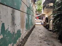 Bán nhà ngõ nông sau nhà mặt đường phố trung tâm Bán nhà ngõ nông sau nhà mặt đường phố trung tâm