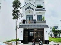 Bán nhà mặt tiền gần chợ hưng long Bán nhà mặt tiền gần chợ hưng long