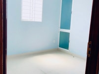 Phòng máy lạnh, WC trong phòng, miễn phí chi phí, mặt tiền PTH