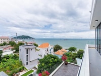 Cần bán siêu biệt thự đường Thi Sách cách biển 100m. Cần bán siêu biệt thự đường Thi Sách cách biển 100m.