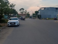 Kẹt tiền ngân hàng nên cần bán gấp 2 lô liền kề ngay chợ Kẹt tiền ngân hàng nên cần bán gấp 2 lô liền kề ngay chợ