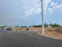 Chính chủ bán lô đất ngay trung tâm thị trấn Đất Đỏ. Liền kề KCN Chính chủ bán lô đất ngay trung tâm thị trấn Đất Đỏ. Liền kề KCN