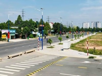 Hàng trăm mạnh thường quân đăng kí đấu giá quỹ đất của ông Dũng Lò Vôi Hàng trăm mạnh thường quân đăng kí đấu giá quỹ đất của ông Dũng Lò Vôi
