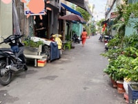 Nhà cũ hẻm xe hơi 5m Tân Hoá Q6. 5,73 x 10,42m nở hậu 6,2m (62 m2) Nhà cũ hẻm xe hơi 5m Tân Hoá Q6. 5,73 x 10,42m nở hậu 6,2m (62 m2)