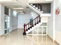 Mình cần bán căn nhà 1t1l hẻm phạm thế hiển Mình cần bán căn nhà 1t1l hẻm phạm thế hiển