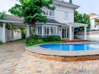 Làm ăn thua lỗ cần bán gấp căn biệt thự 280m2, shr, giá 2 tỷ 750tr Làm ăn thua lỗ cần bán gấp căn biệt thự 280m2, shr, giá 2 tỷ 750tr